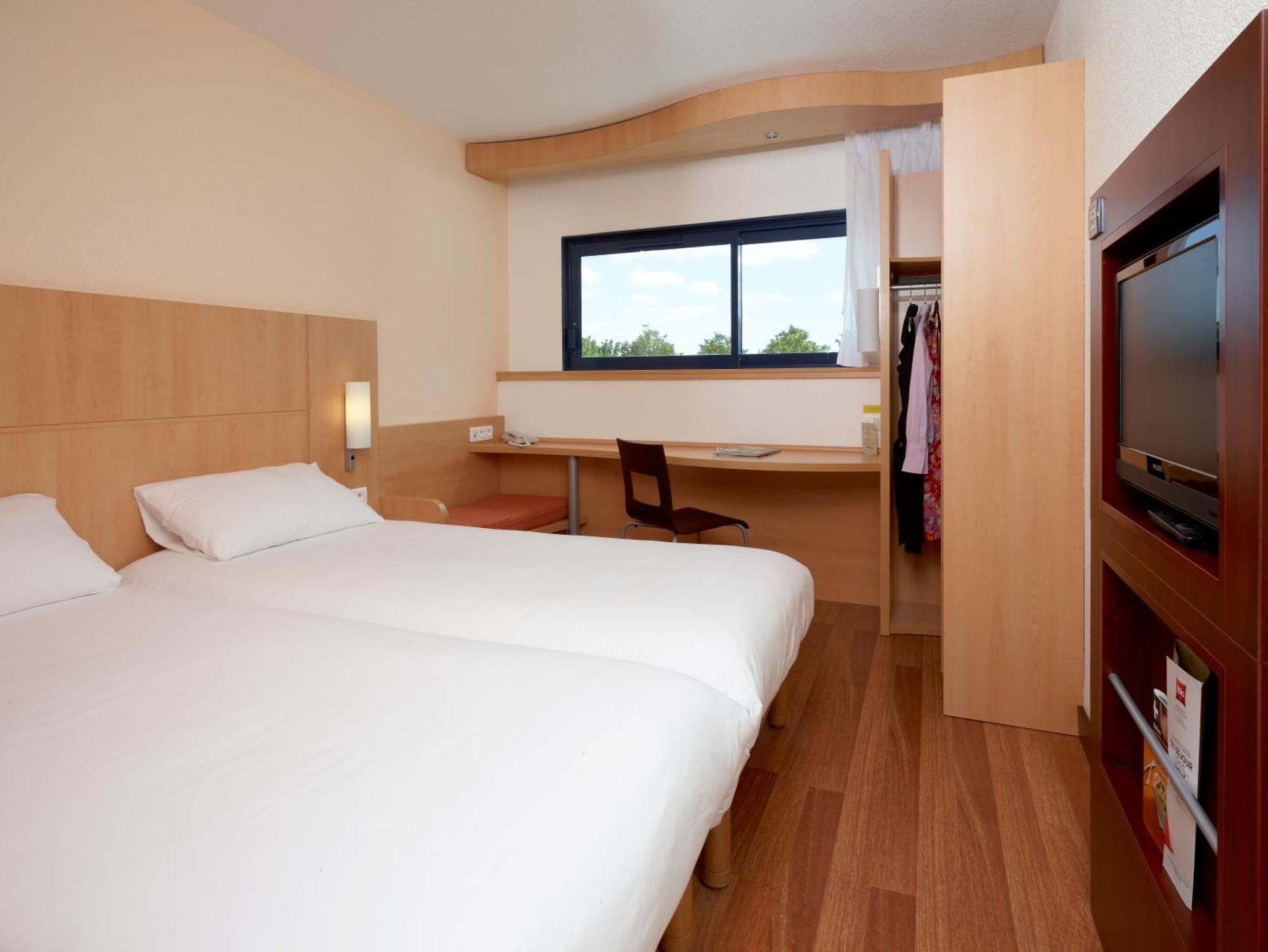 Hotel Ibis Site Du Futuroscope Chasseneuil-du-Poitou Camera foto