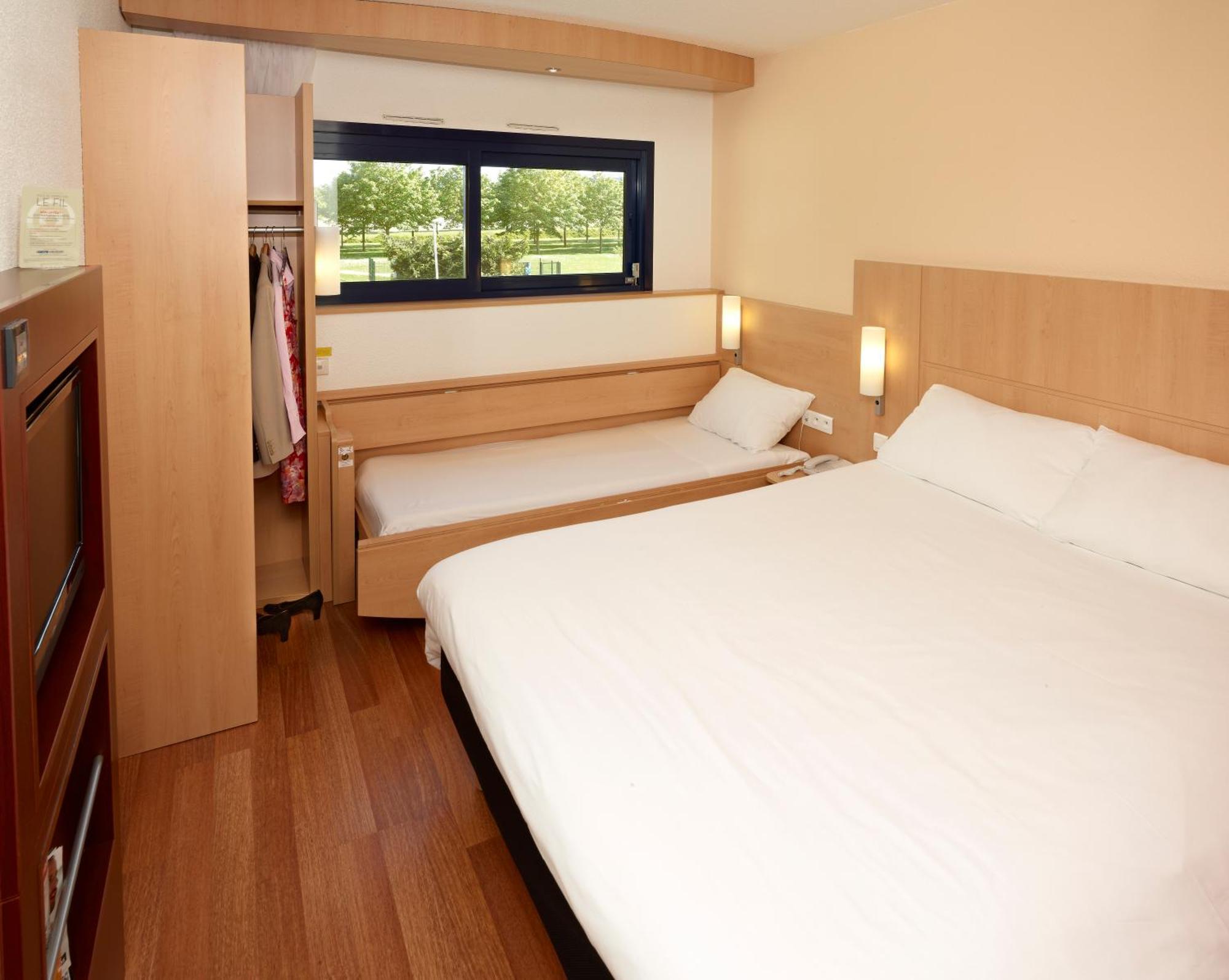 Hotel Ibis Site Du Futuroscope Chasseneuil-du-Poitou Camera foto