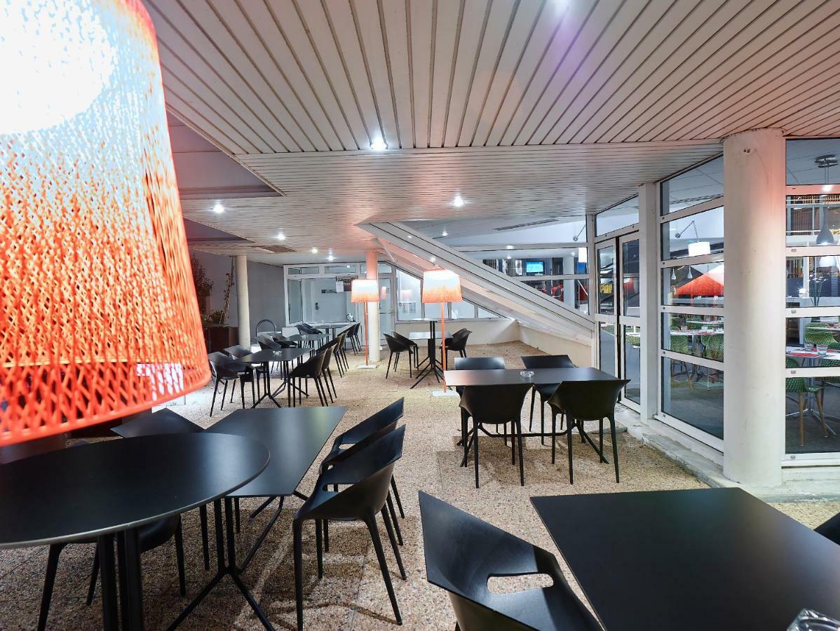 Hotel Ibis Site Du Futuroscope Chasseneuil-du-Poitou Esterno foto