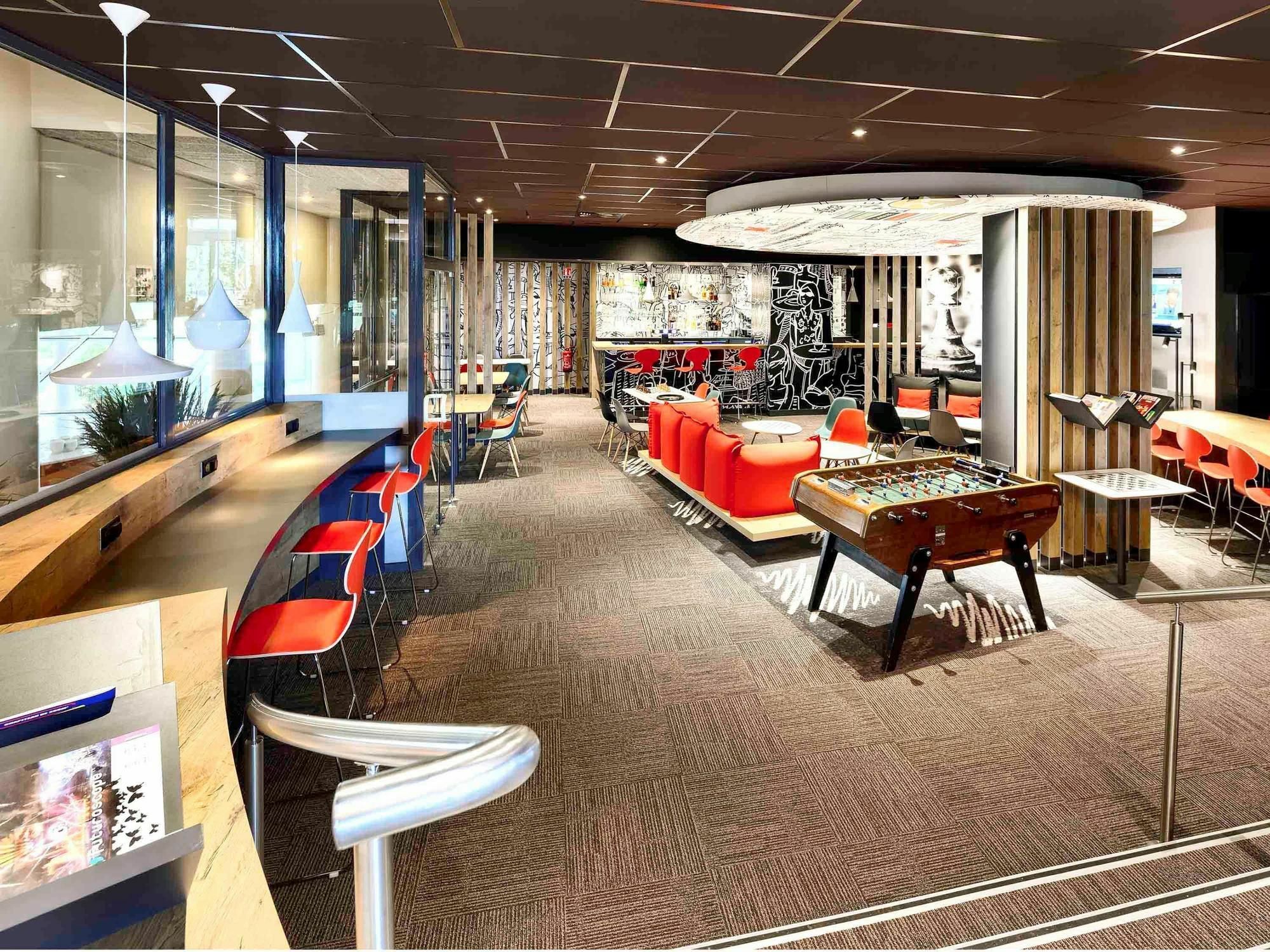 Hotel Ibis Site Du Futuroscope Chasseneuil-du-Poitou Esterno foto