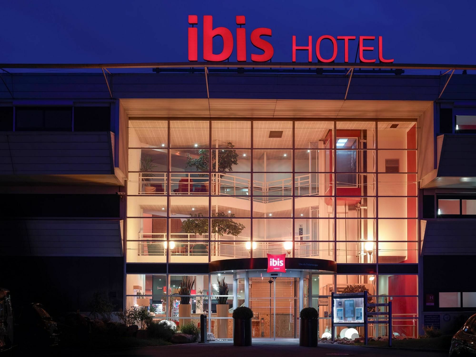 Hotel Ibis Site Du Futuroscope Chasseneuil-du-Poitou Esterno foto